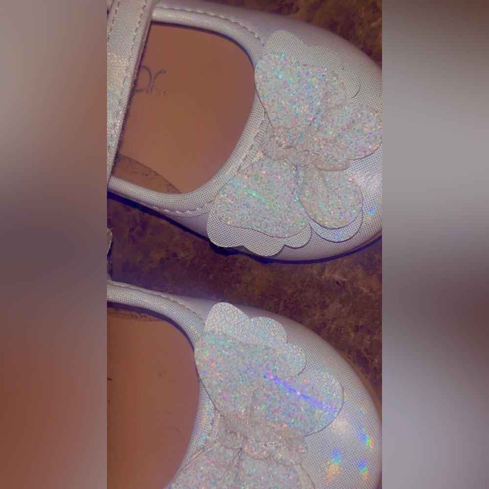 Size 5 white butterfly dress shoes